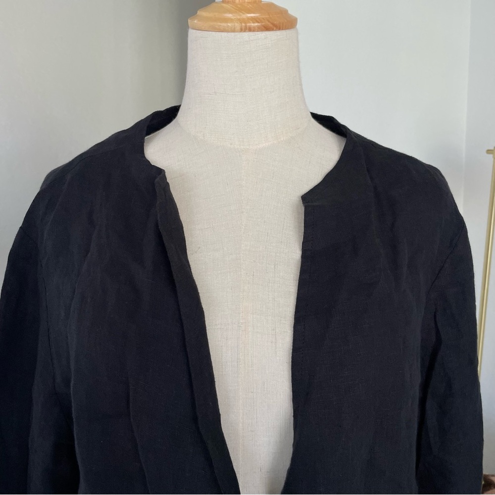 Luukaa Lagenlook Asymmetrical Cut Out Linen Buttoned Top - Picture 6 of 10